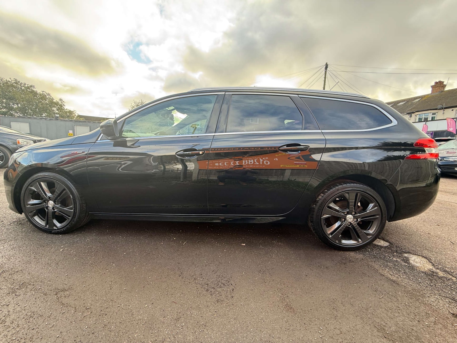 Used Peugeot 308 2017 for sale - 76333090: Photo 13
