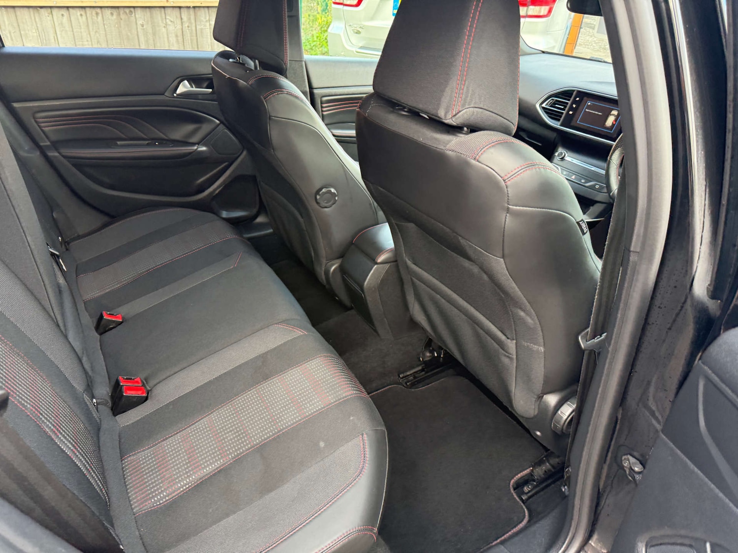 Used Peugeot 308 2017 for sale - 76333090: Photo 15