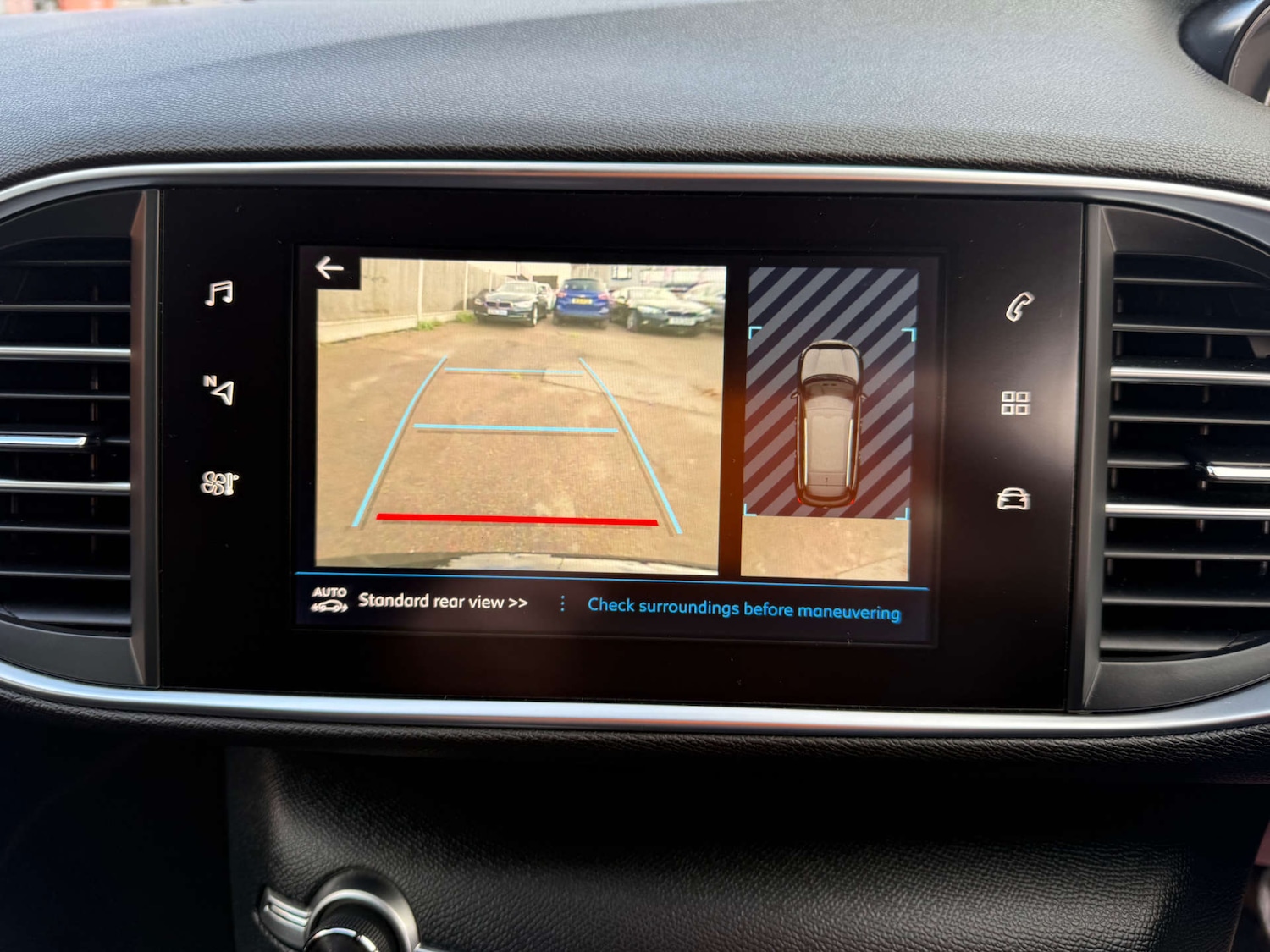 Used Peugeot 308 2017 for sale - 76333090: Photo 29