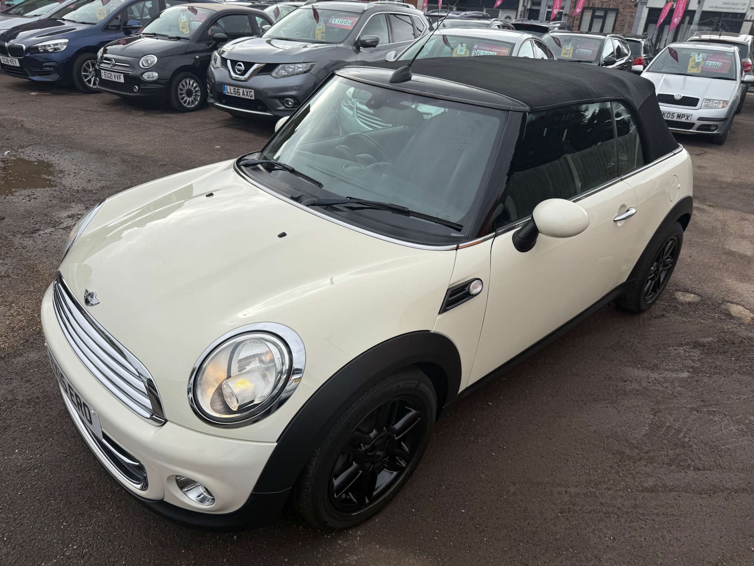 Used MINI Convertible 2015 for sale - 76422542: Photo 10