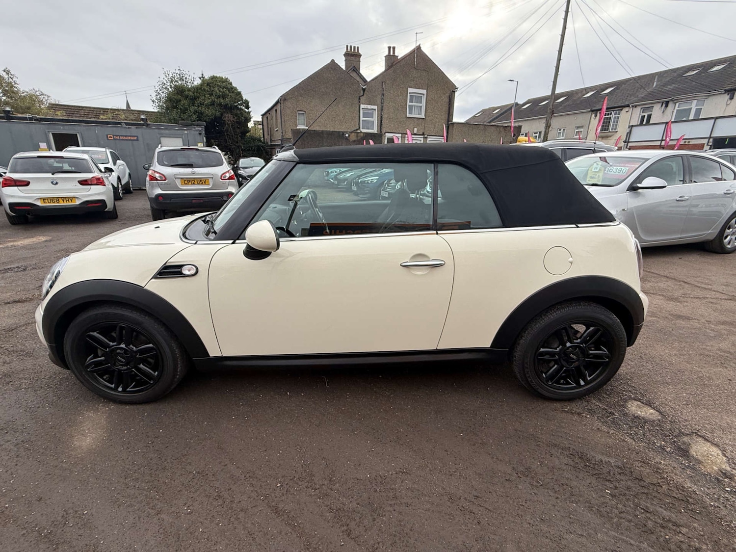 Used MINI Convertible 2015 for sale - 76422542: Photo 11