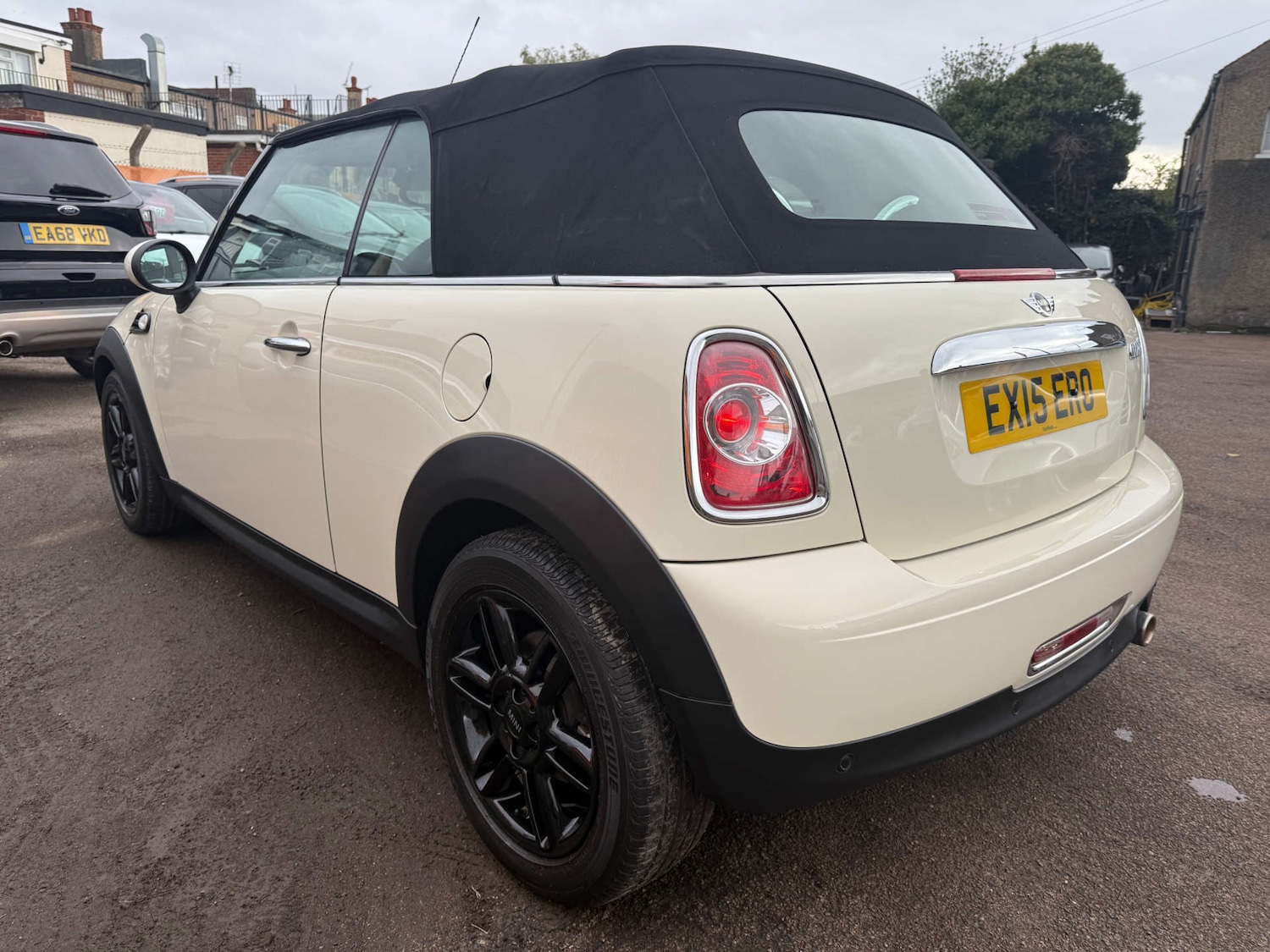 Used MINI Convertible 2015 for sale - 76422542: Photo 12