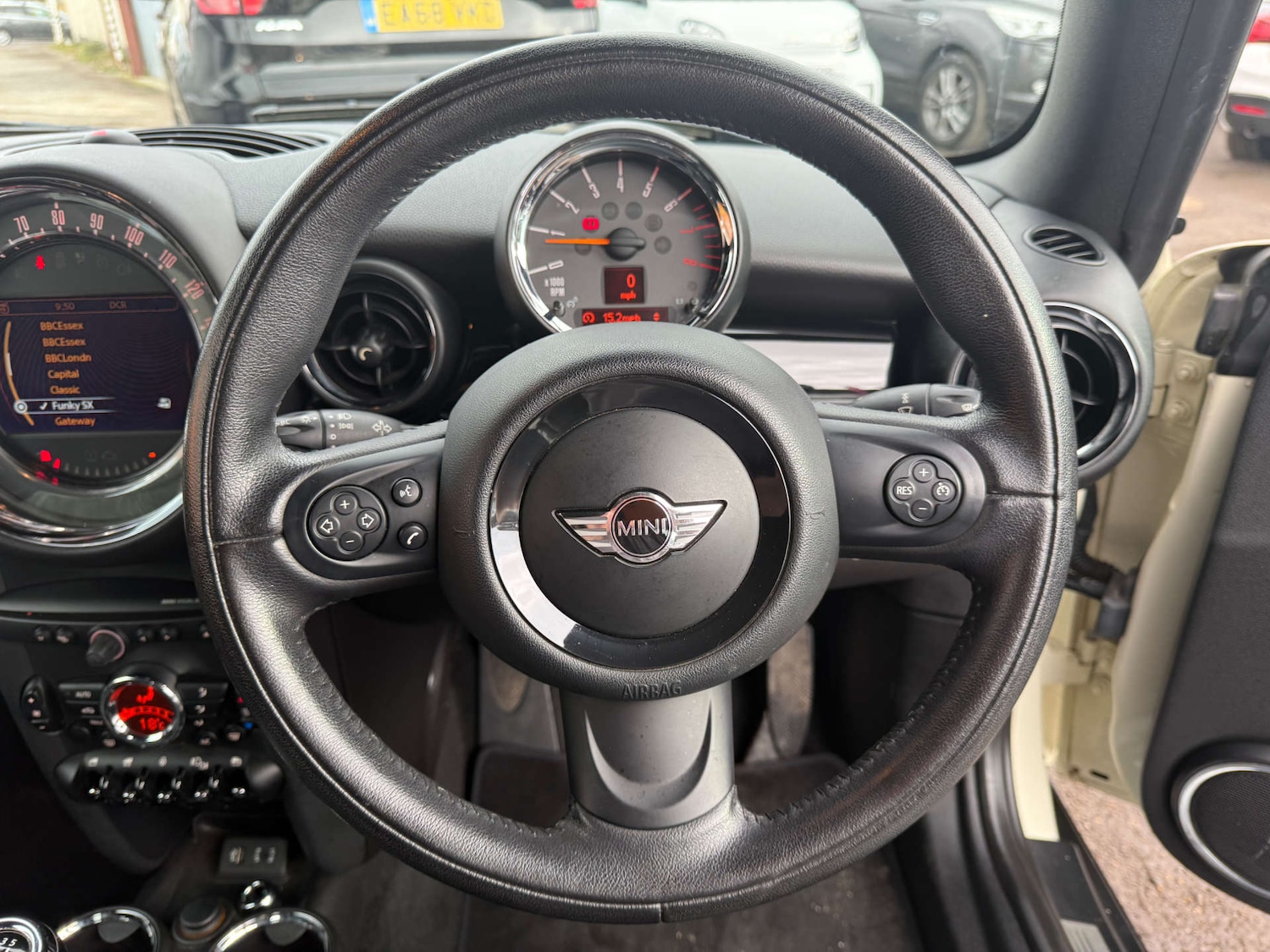 Used MINI Convertible 2015 for sale - 76422542: Photo 16