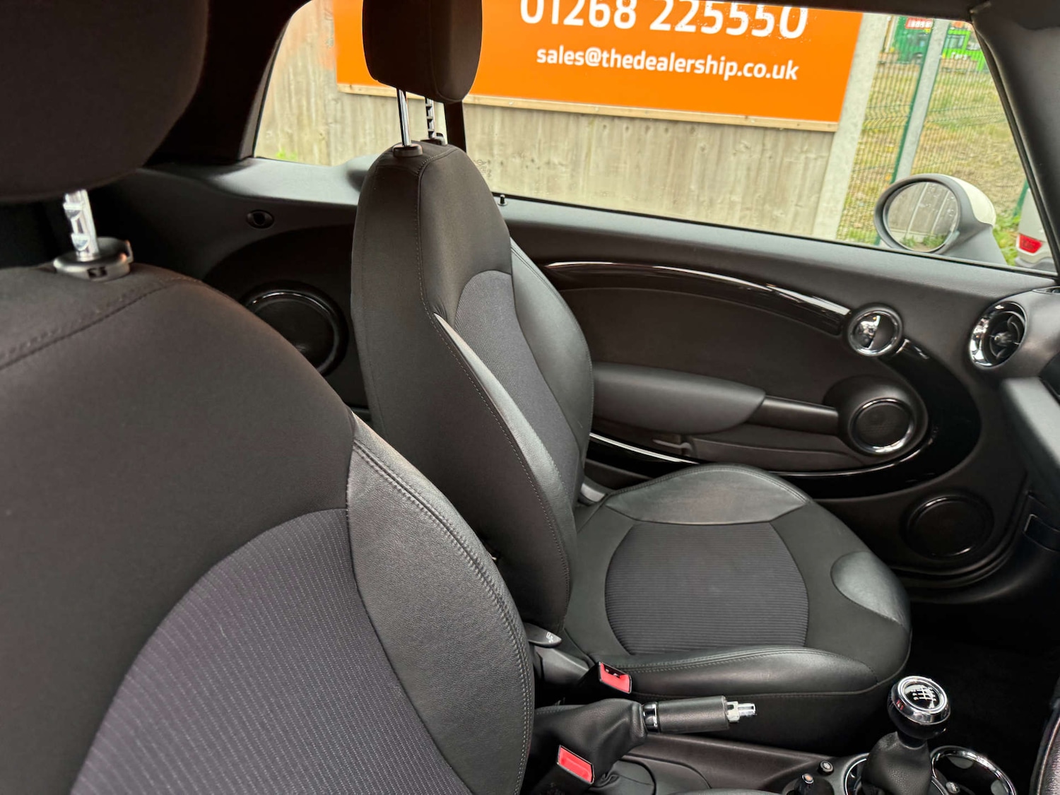 Used MINI Convertible 2015 for sale - 76422542: Photo 18