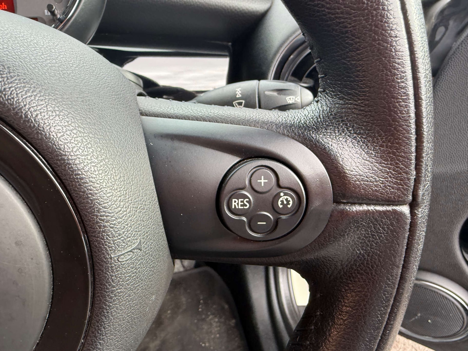 Used MINI Convertible 2015 for sale - 76422542: Photo 20