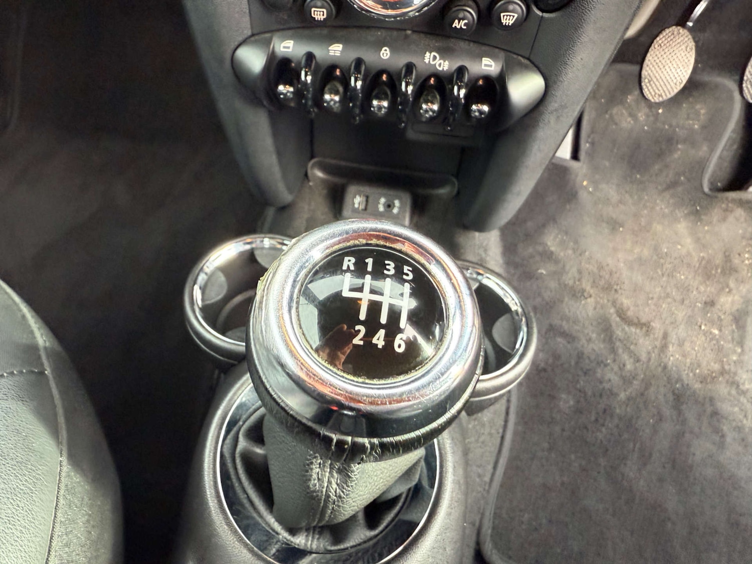 Used MINI Convertible 2015 for sale - 76422542: Photo 22