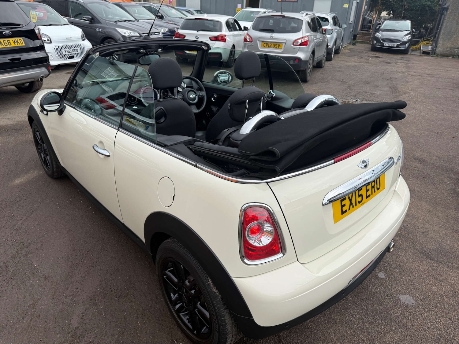 Used MINI Convertible 2015 for sale - 76422542: Photo 28