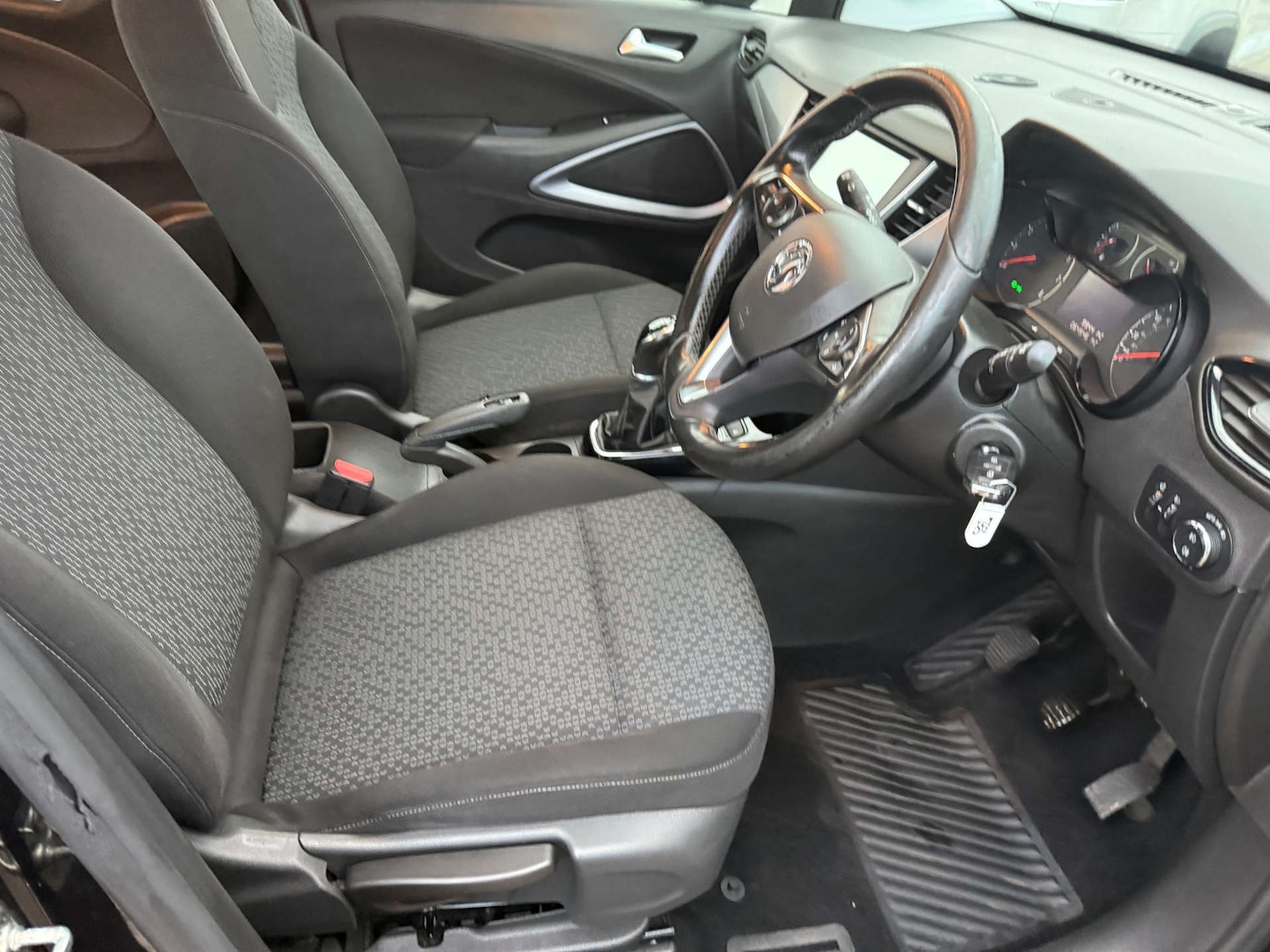 Used Vauxhall Crossland X 2017 for sale - 76527103: Photo 17