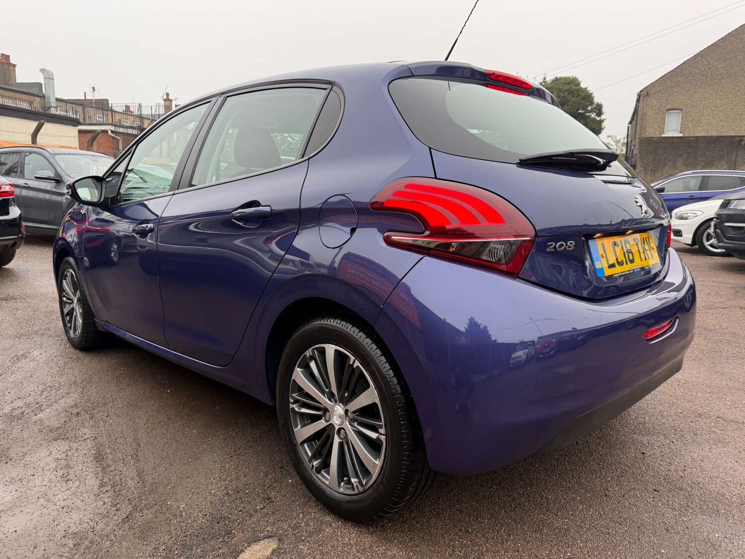 Used Peugeot 208 2016 for sale - 76588707: Photo 10