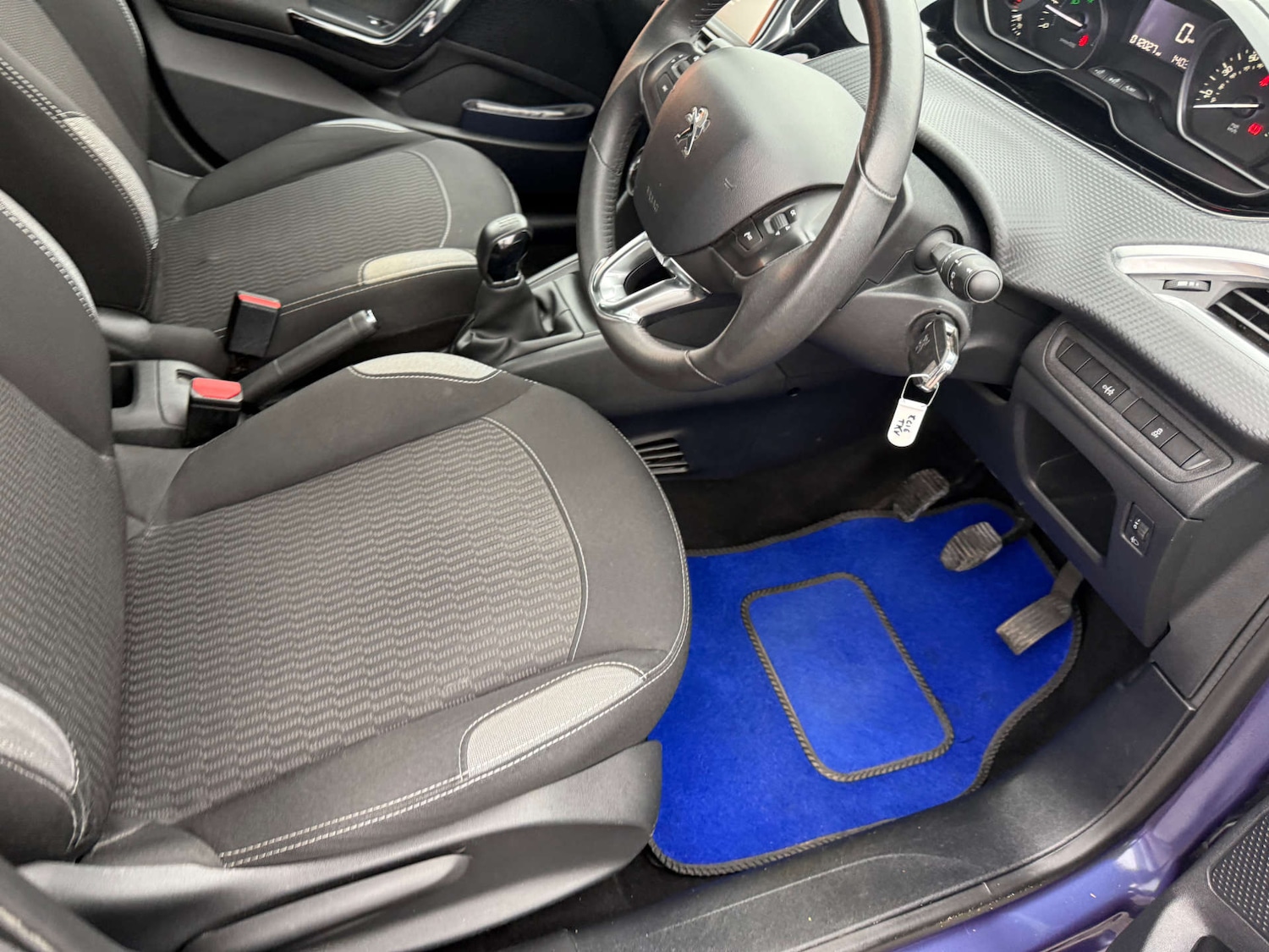 Used Peugeot 208 2016 for sale - 76588707: Photo 27