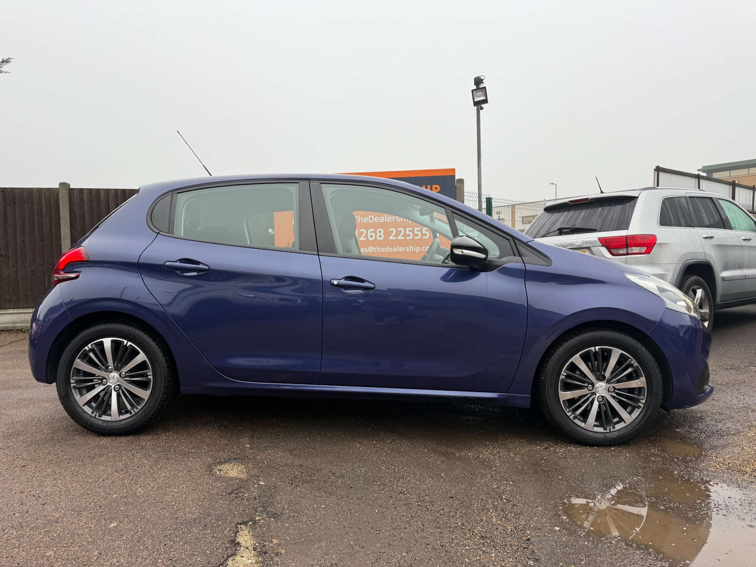 Used Peugeot 208 2016 for sale - 76588707: Photo 4