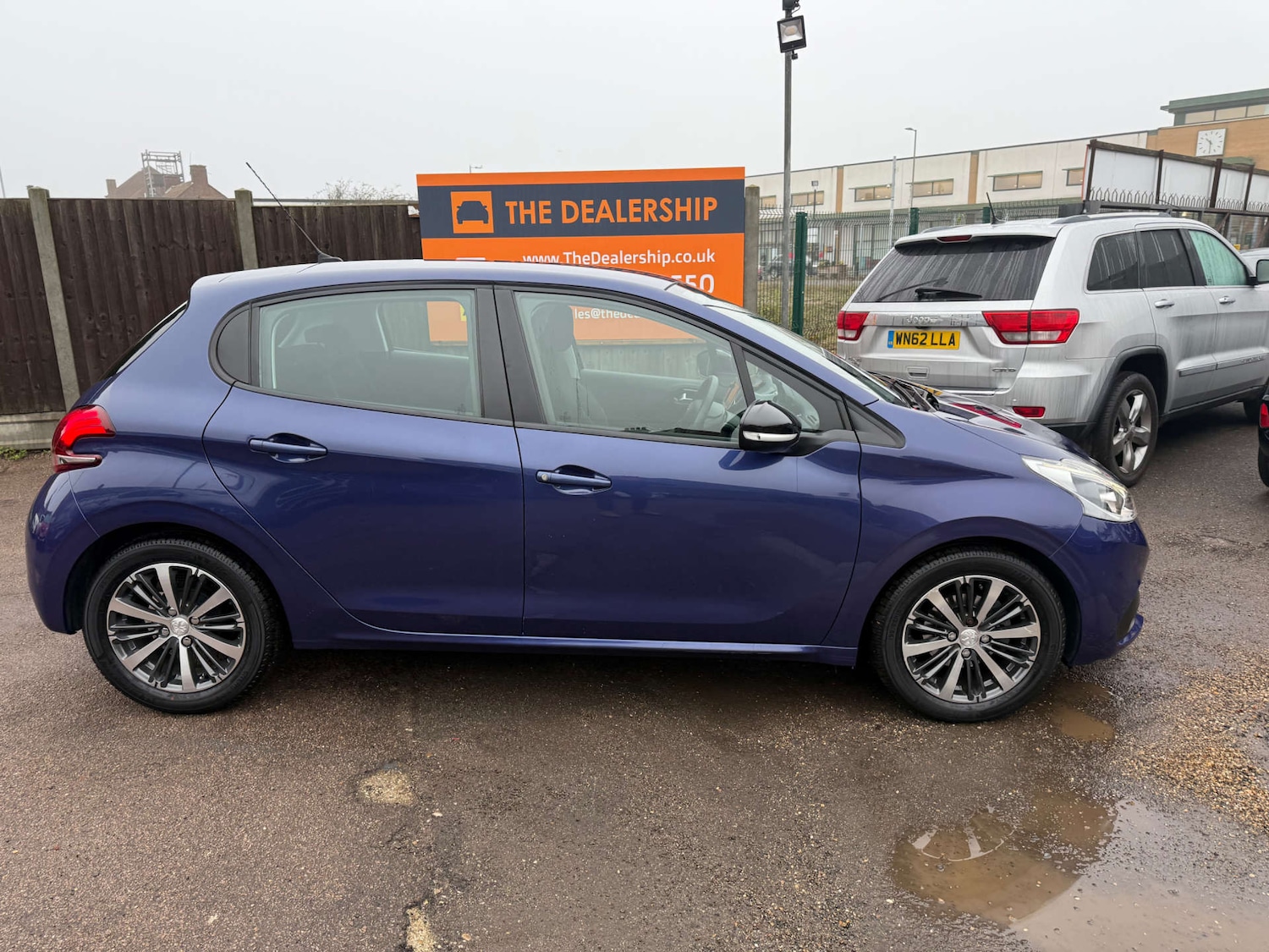 Used Peugeot 208 2016 for sale - 76588707: Photo 6