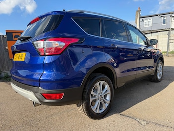 Used Ford Kuga 2017 for sale - 76092337: Photo