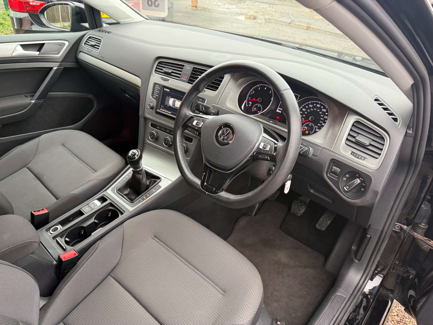 Used Volkswagen Golf 2016 for sale - 77299408: Photo 25