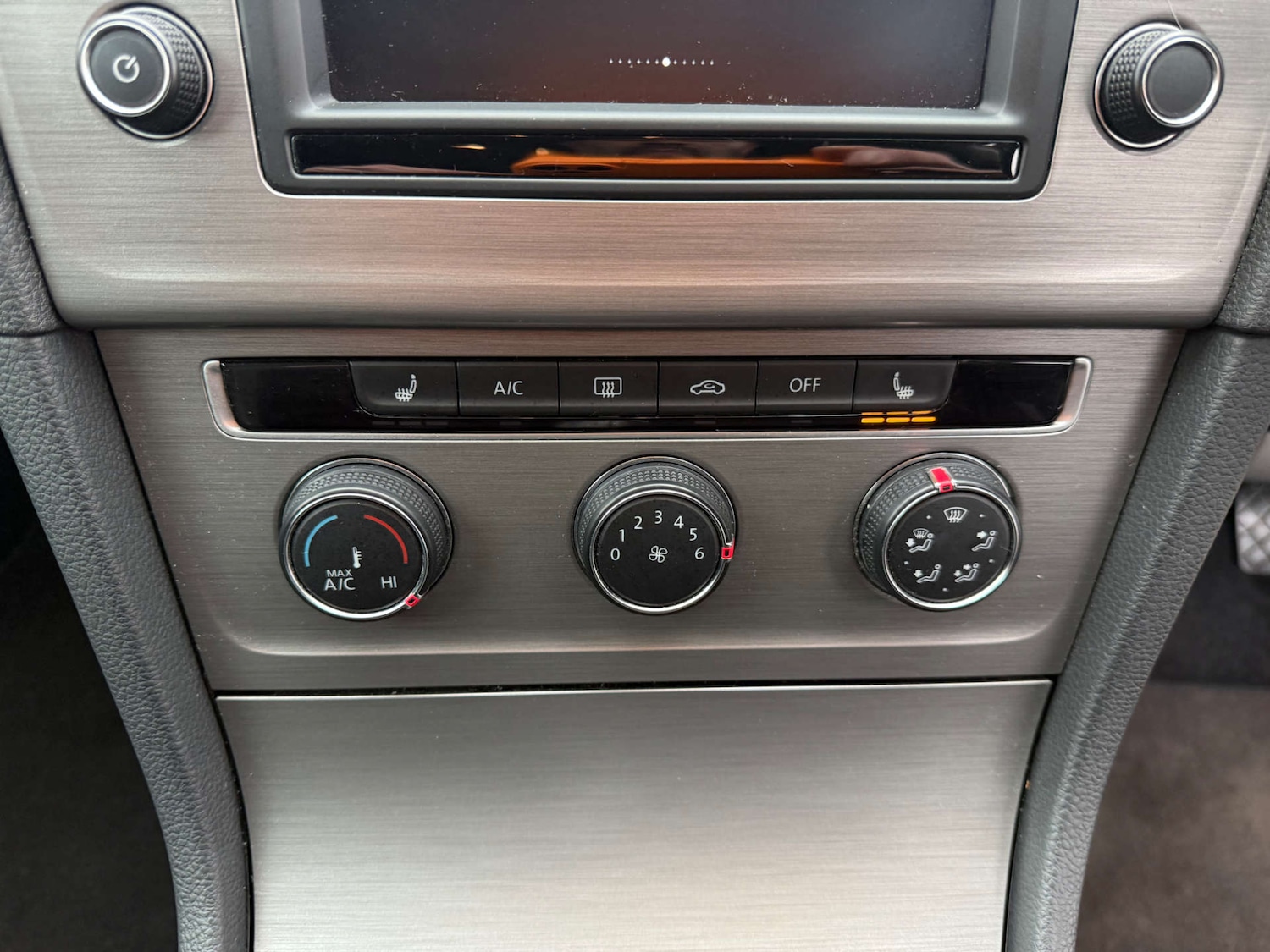 Used Volkswagen Golf 2016 for sale - 77299408: Photo 38