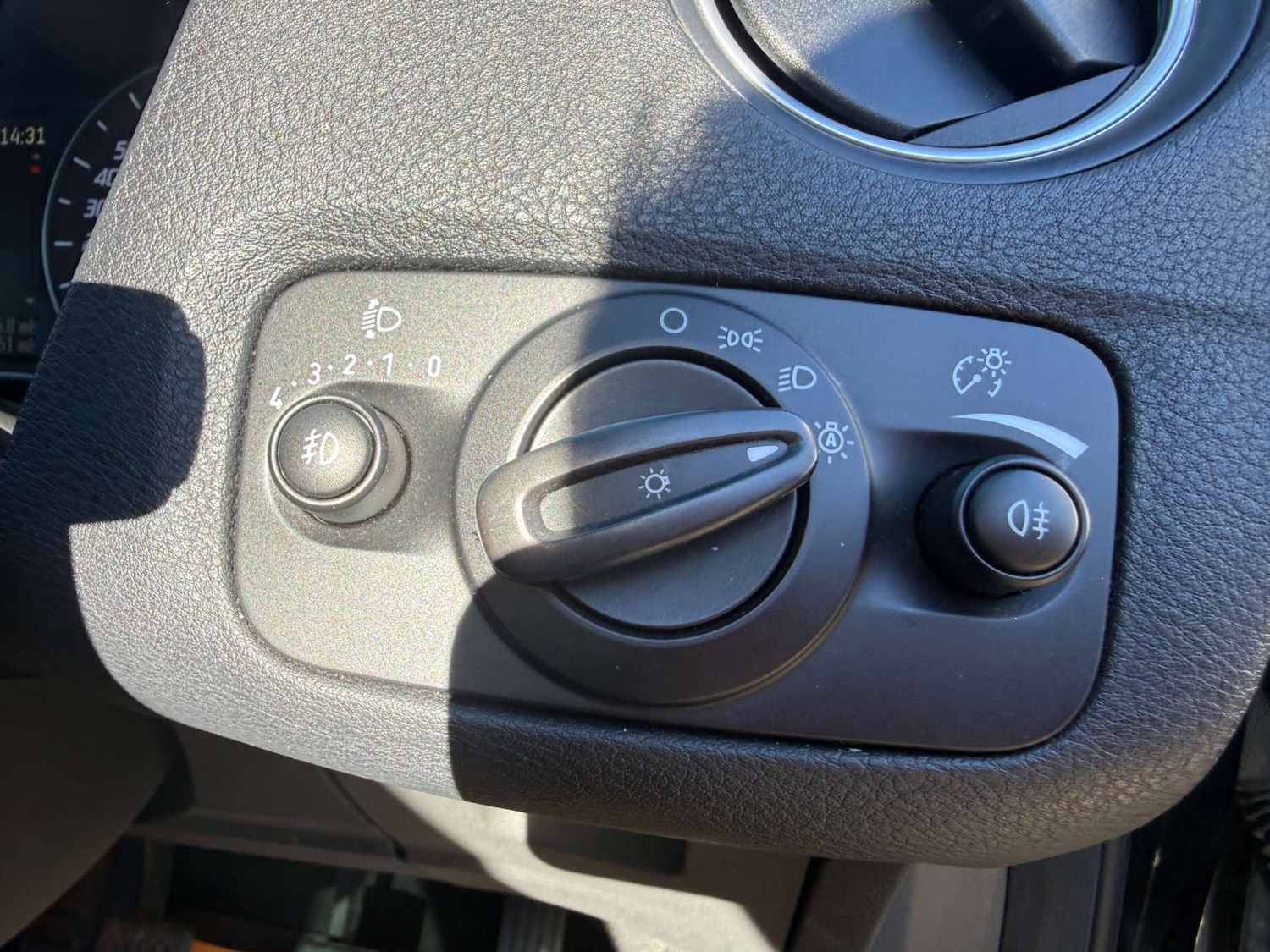 Used Ford Mondeo 2014 for sale - 77975420: Photo 29