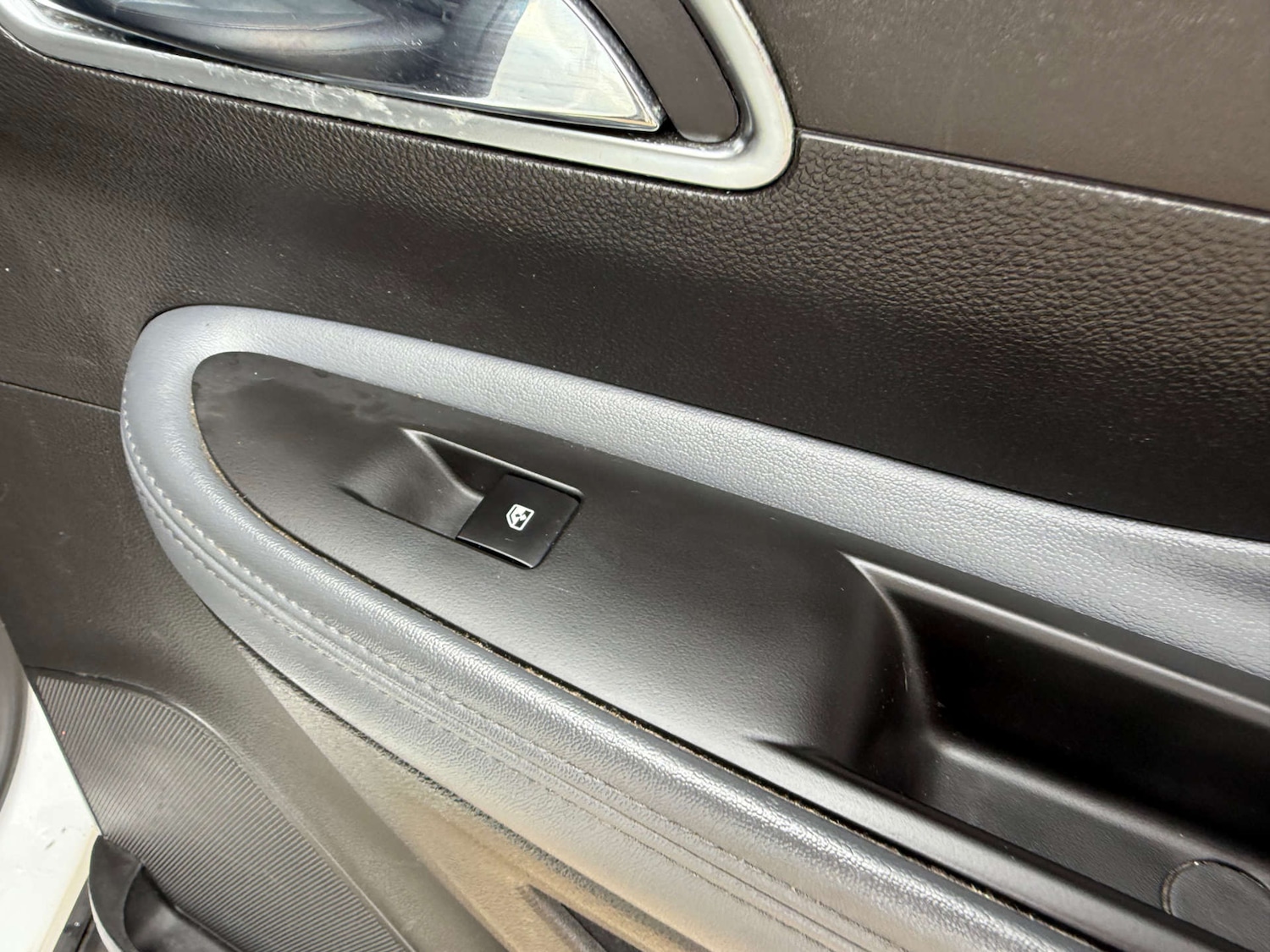 Used Vauxhall Mokka 2015 for sale - 76220600: Photo 21
