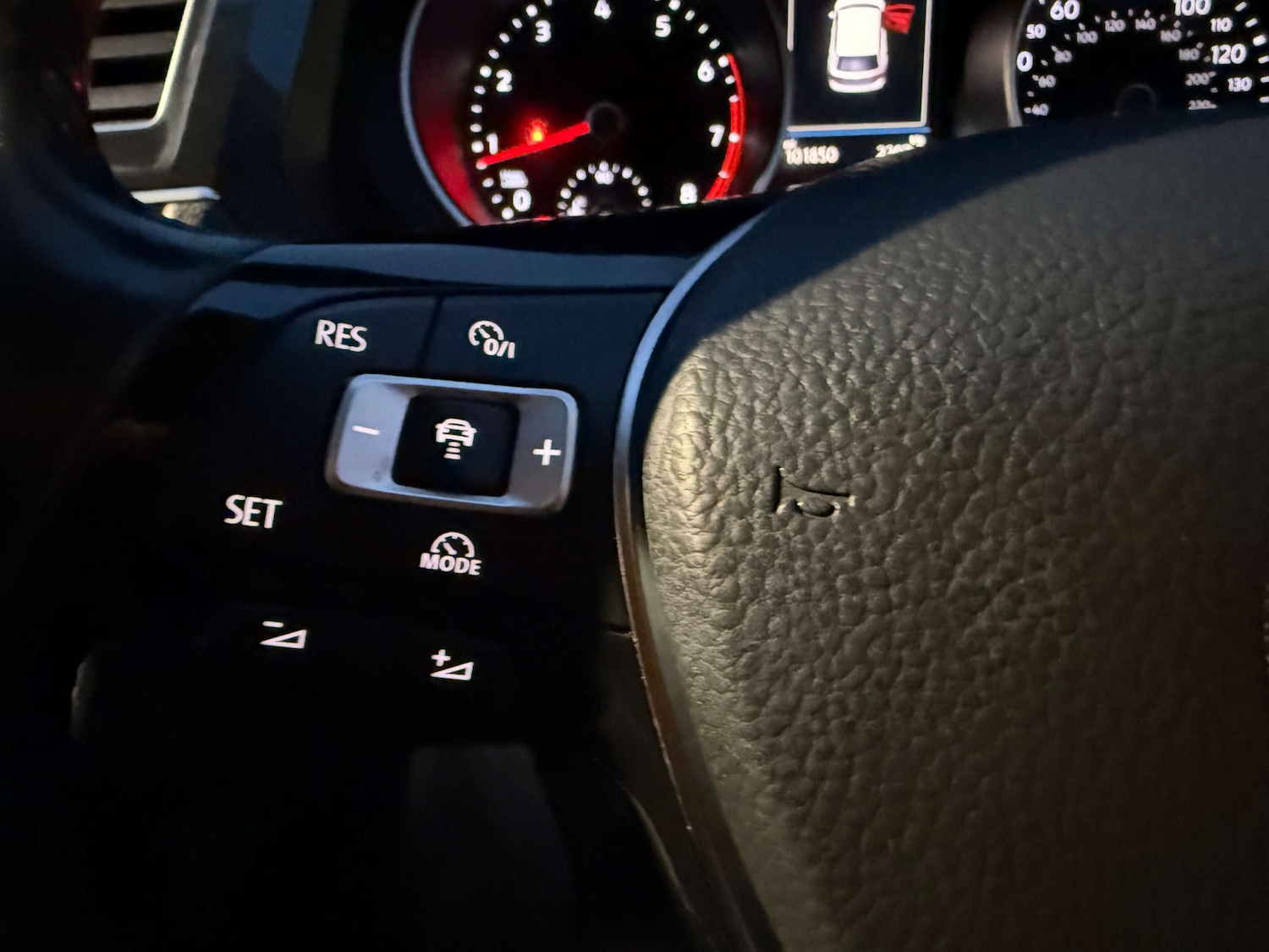 Used Volkswagen Tiguan 2018 for sale - 77236284: Photo 30