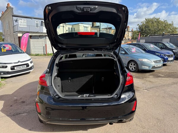 Used Ford Fiesta 2018 for sale - 76243979: Photo 18