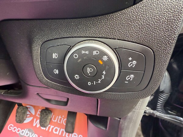 Used Ford Fiesta 2018 for sale - 76243979: Photo 27