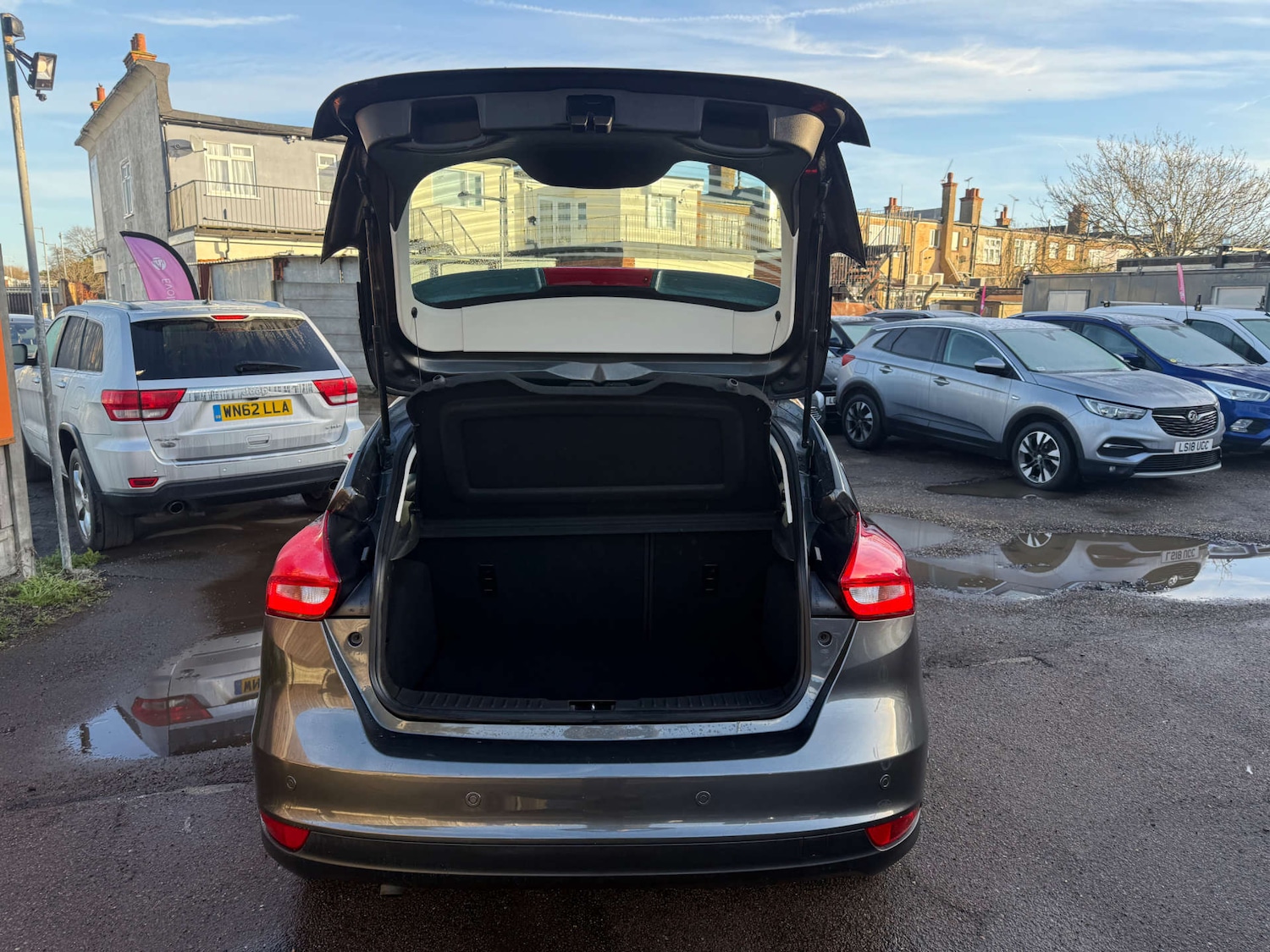 Used Ford Focus 2018 for sale - 76830938: Photo 16