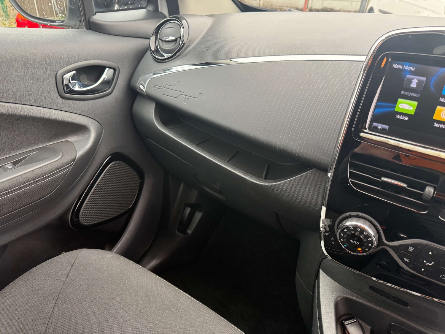 Used Renault Zoe 2019 for sale - 77283217: Photo 31