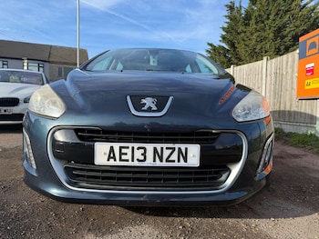 Used Peugeot 308 2013 for sale - 77715634: Photo