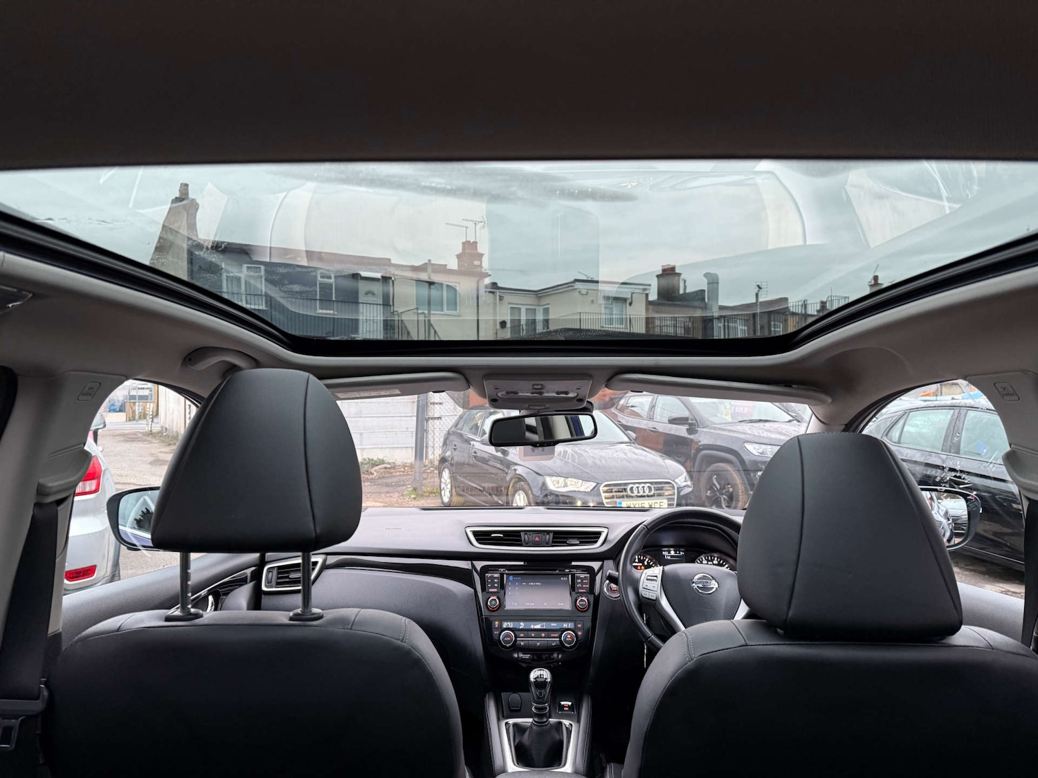 Used Nissan Qashqai 2015 for sale - 76663150: Photo 13