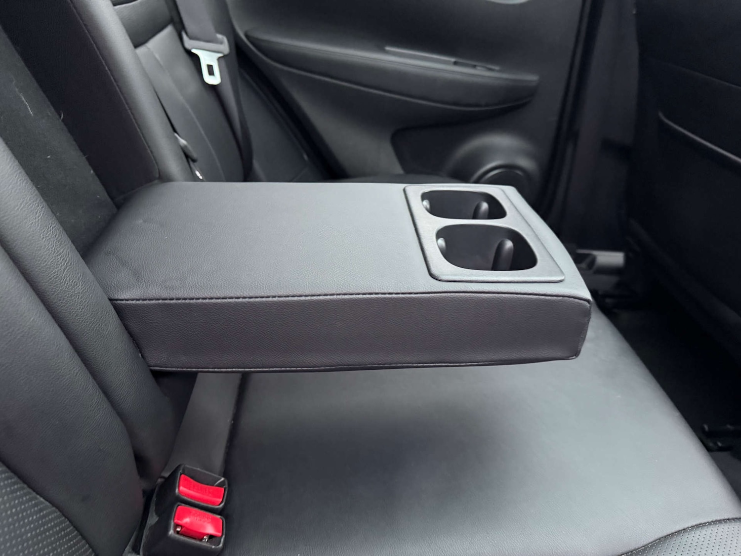 Used Nissan Qashqai 2015 for sale - 76663150: Photo 25