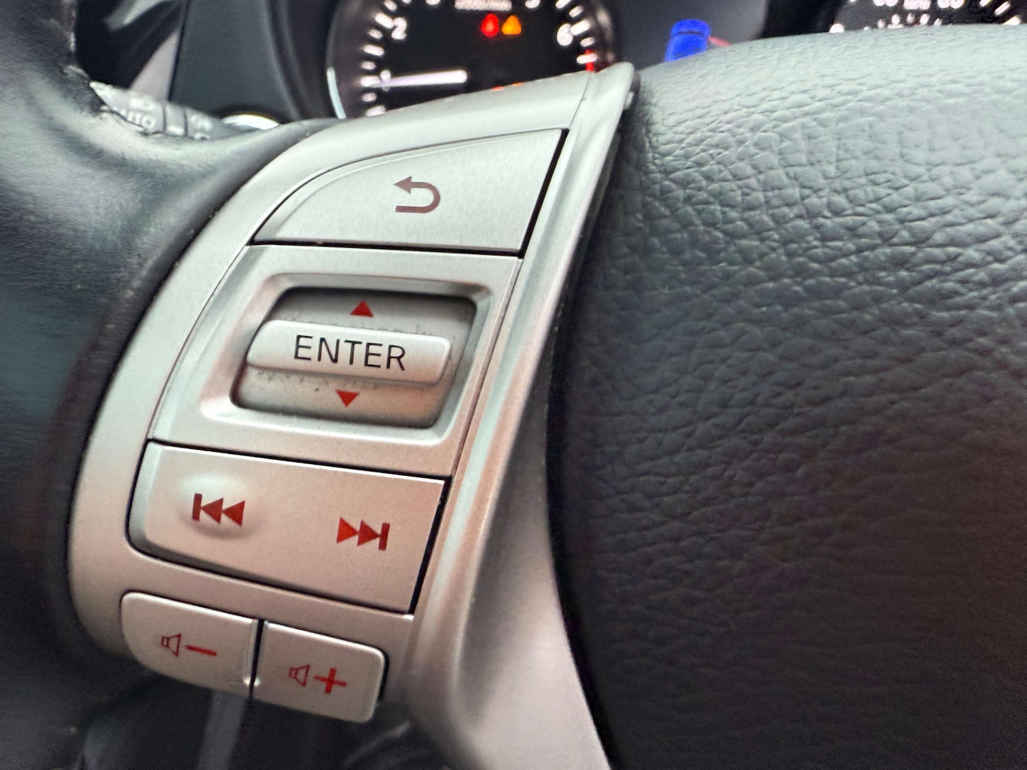 Used Nissan Qashqai 2015 for sale - 76663150: Photo 37