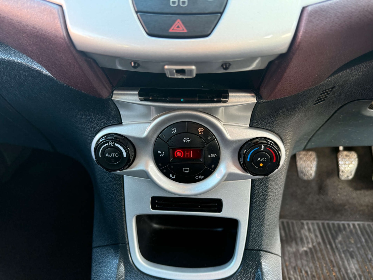 Used Ford Fiesta 2009 for sale - 76830140: Photo 27