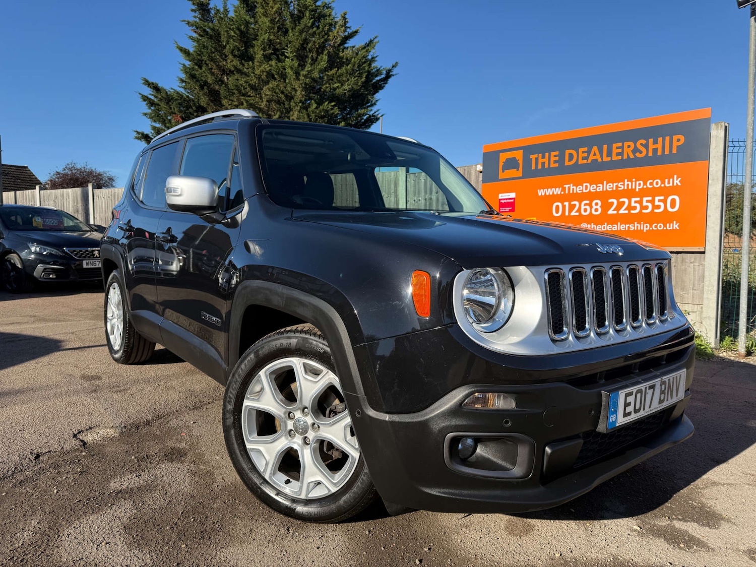 Used Jeep Renegade 2017 for sale - 76379072: Photo 2