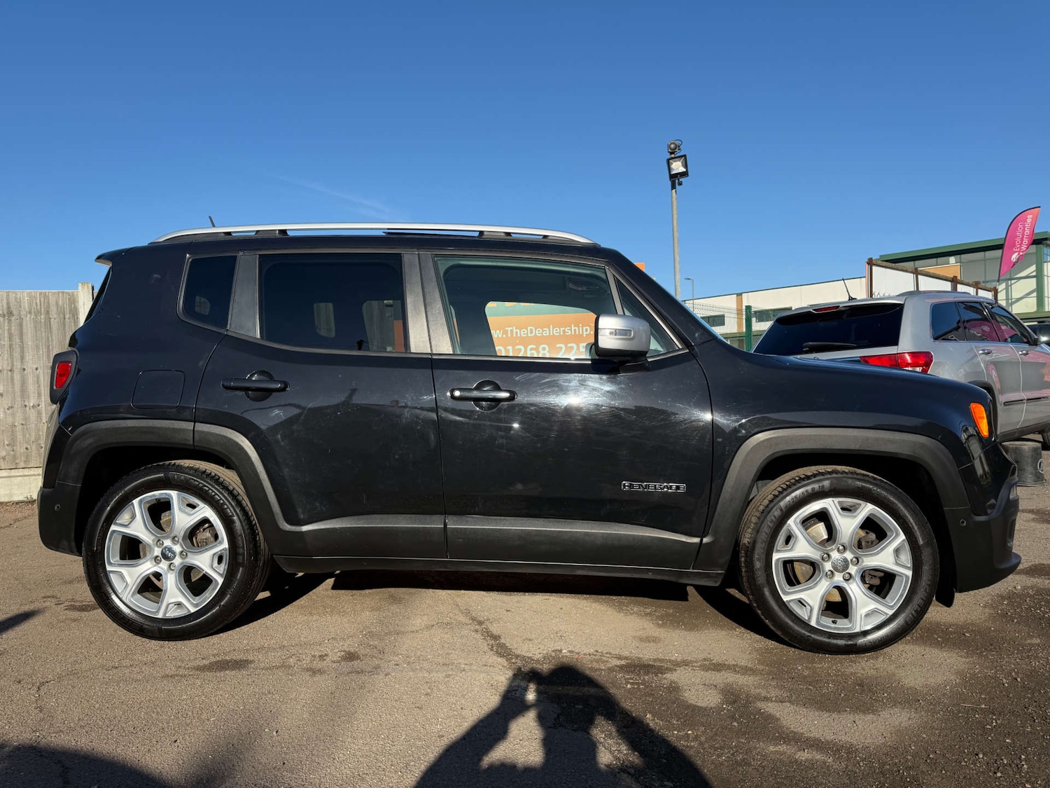 Used Jeep Renegade 2017 for sale - 76379072: Photo 3