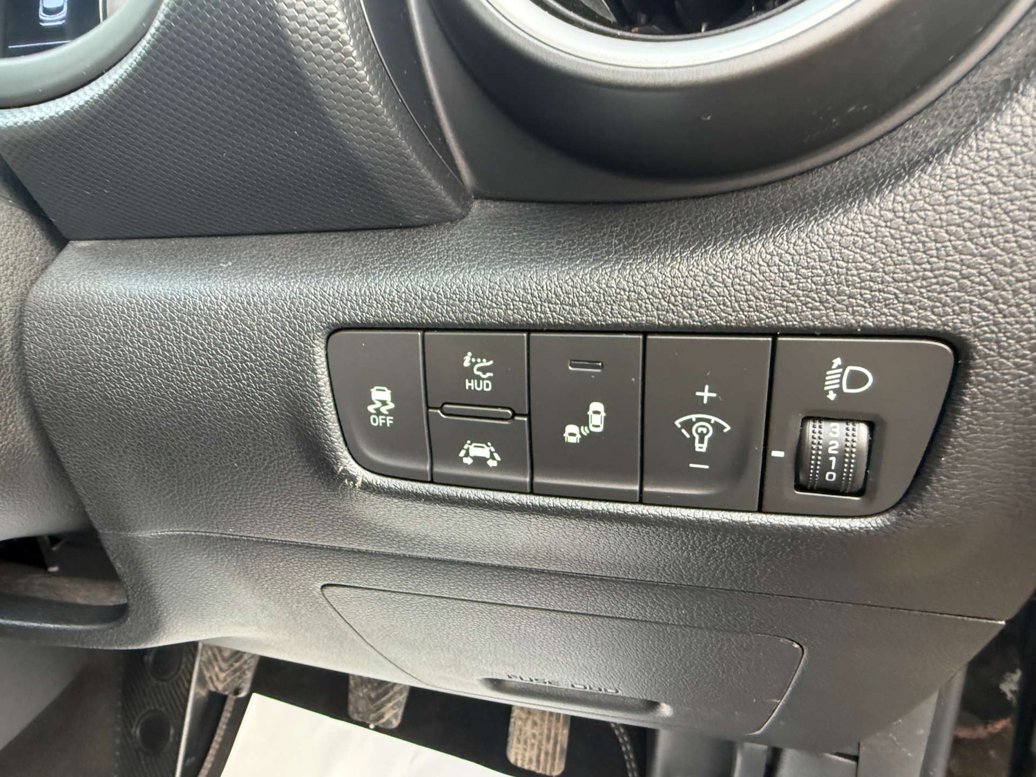 Used Hyundai KONA 2018 for sale - 77482433: Photo 31