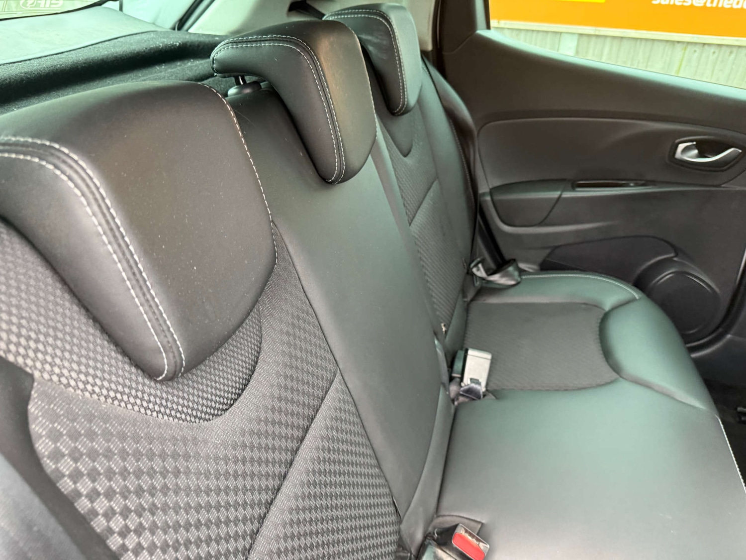 Used Renault Clio 2019 for sale - 77708233: Photo 19