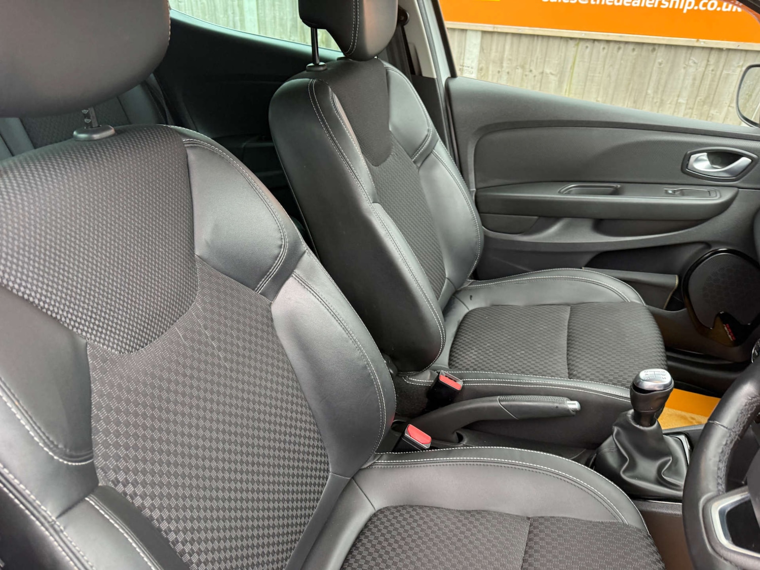 Used Renault Clio 2019 for sale - 77708233: Photo 24