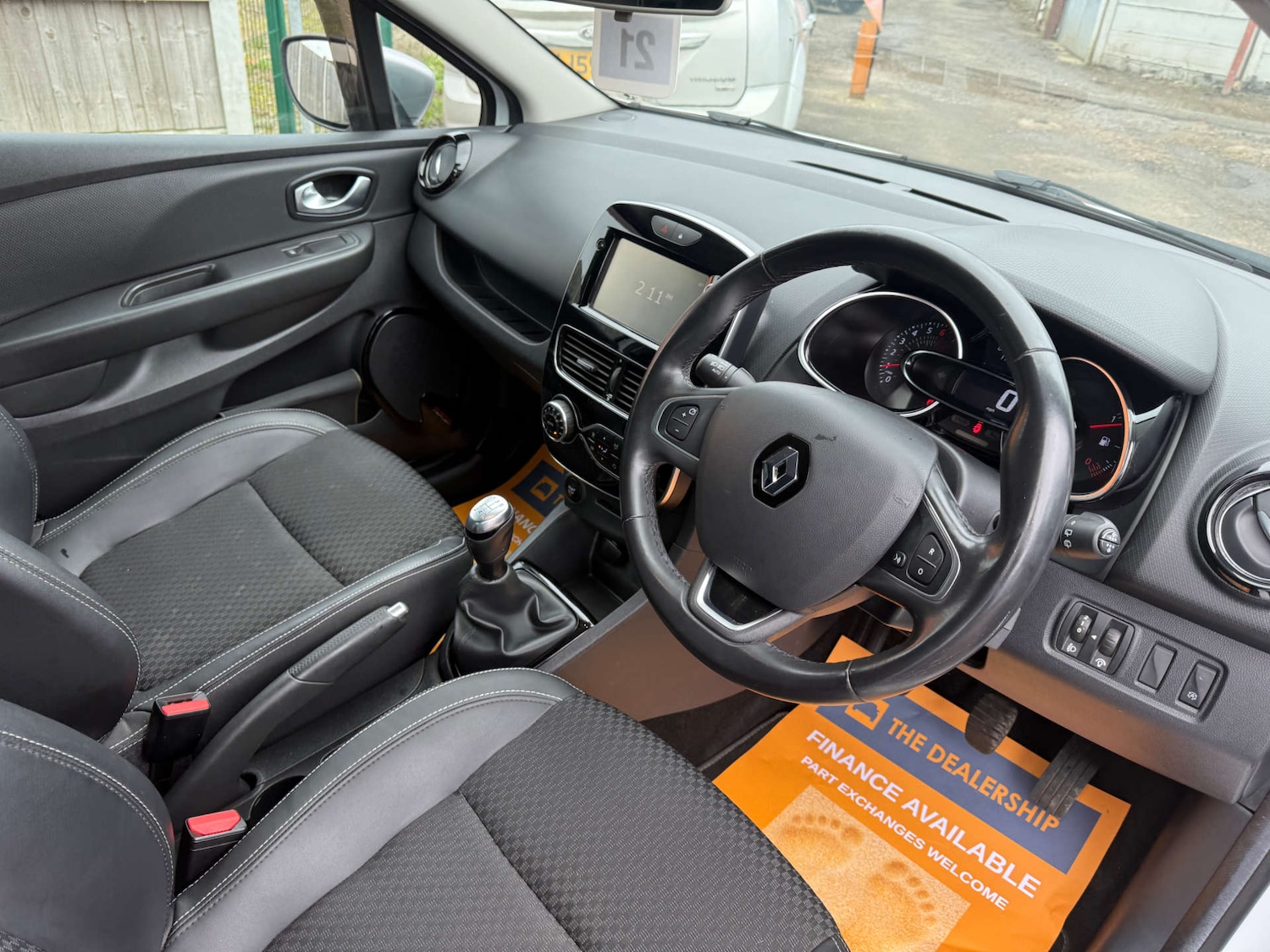 Used Renault Clio 2019 for sale - 77708233: Photo 26
