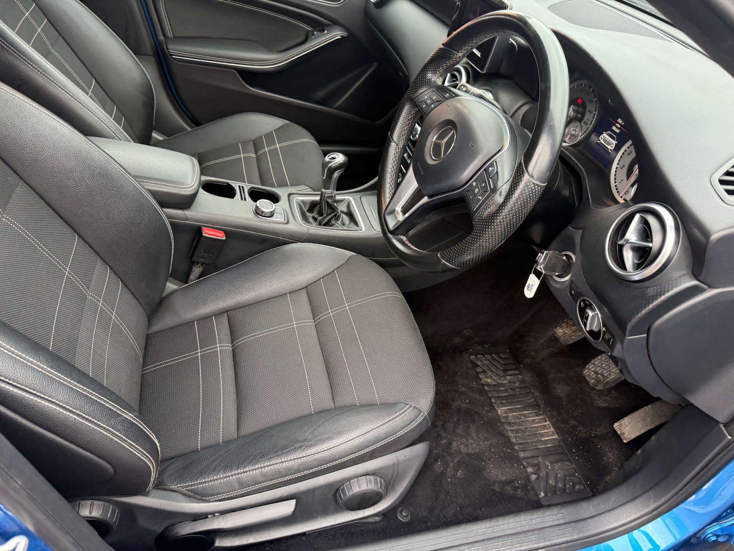 Used Mercedes-Benz A-Class 2015 for sale - 76595226: Photo 25