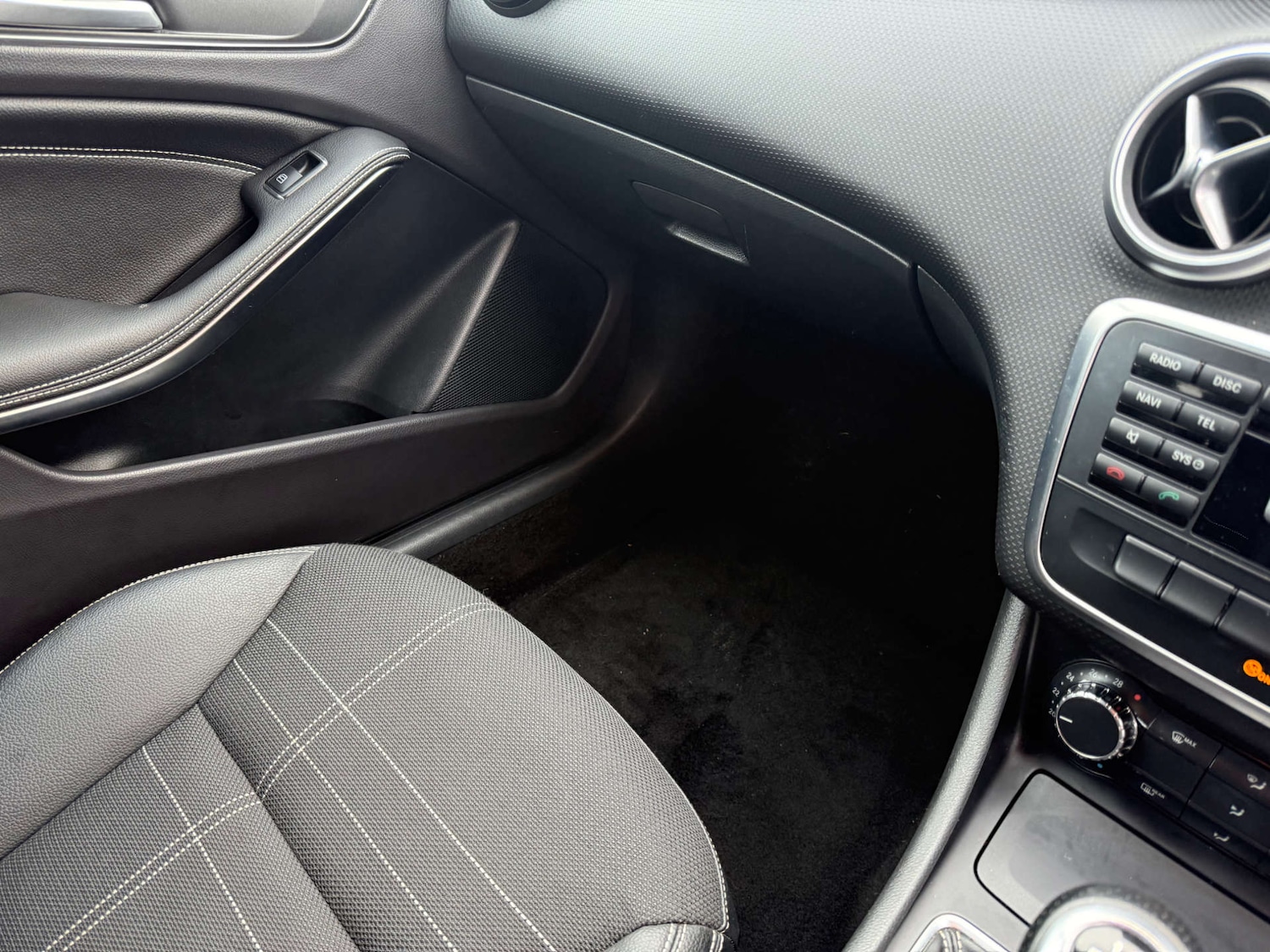 Used Mercedes-Benz A-Class 2015 for sale - 76595226: Photo 41