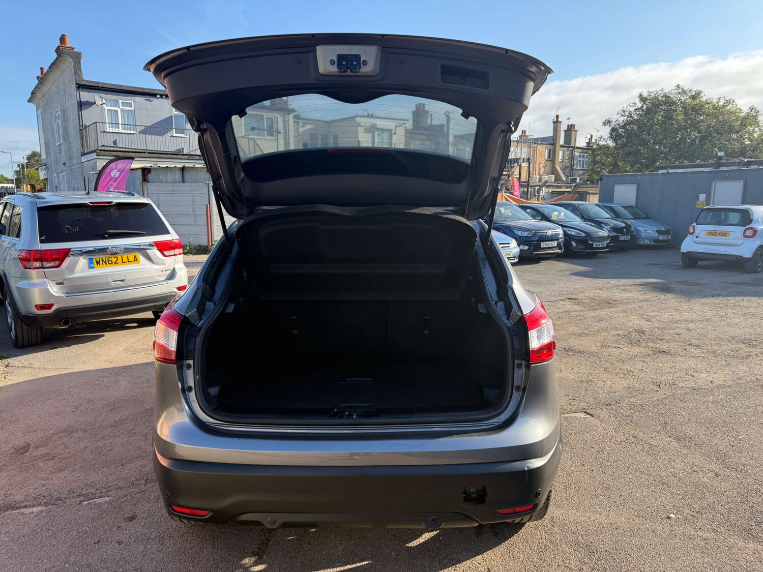 Used Nissan Qashqai 2015 for sale - 76219295: Photo 16