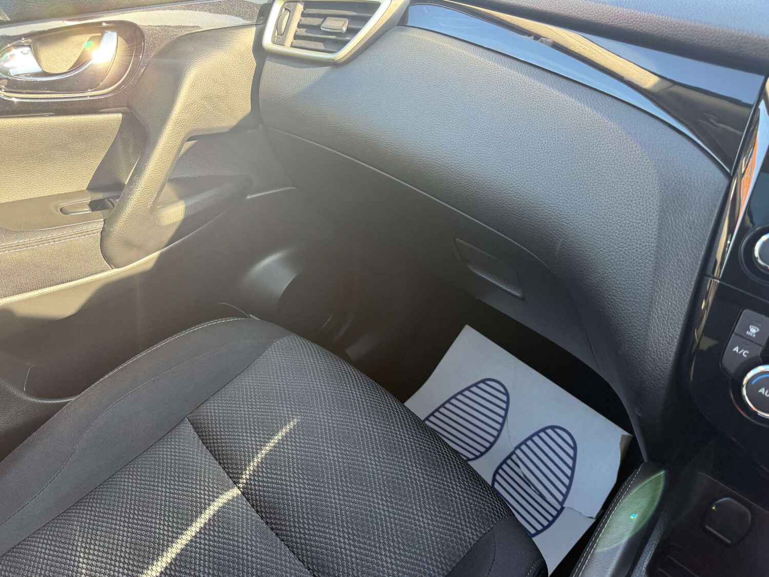 Used Nissan Qashqai 2015 for sale - 76219295: Photo 43