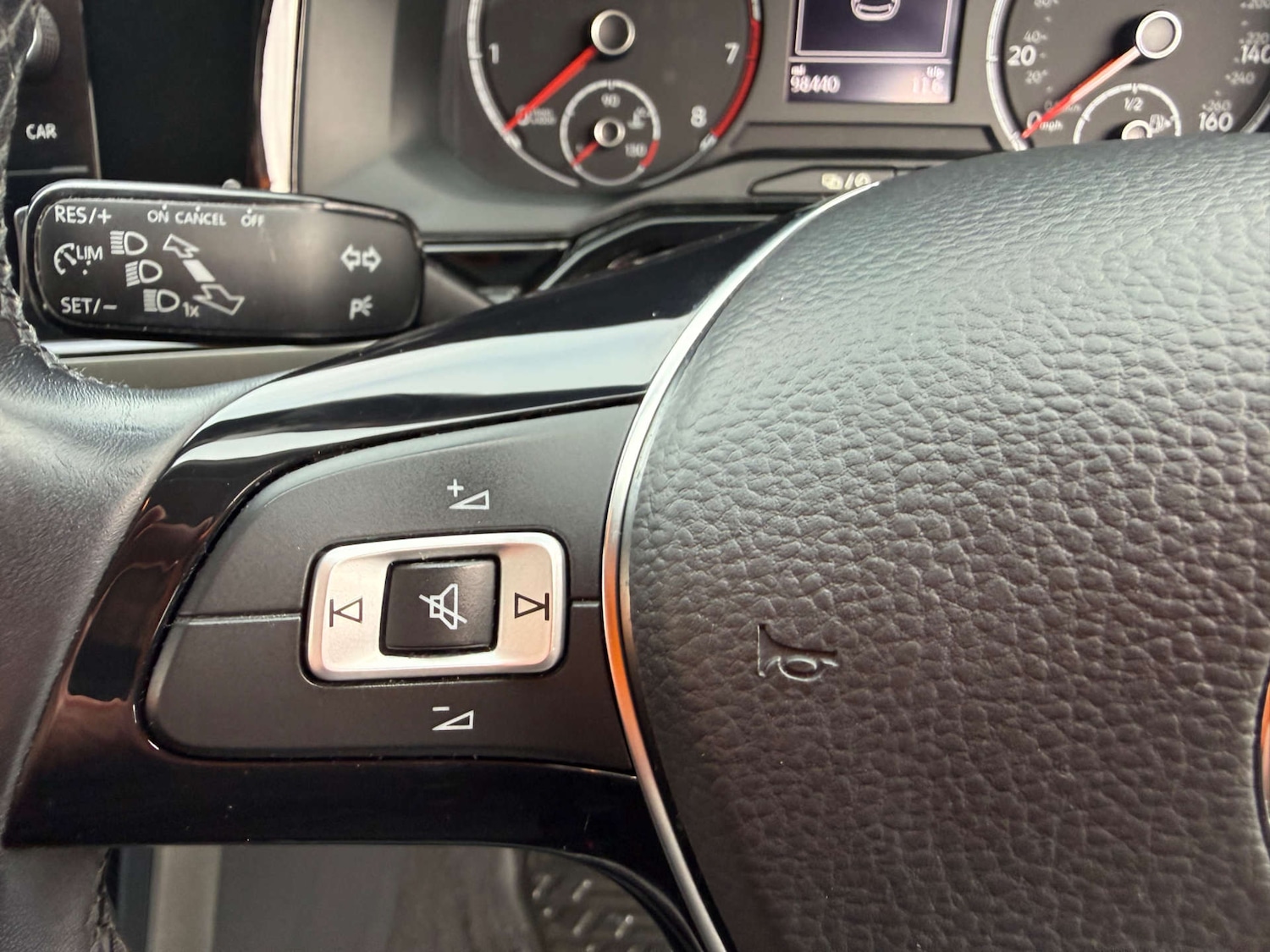 Used Volkswagen Polo 2018 for sale - 77328568: Photo 31