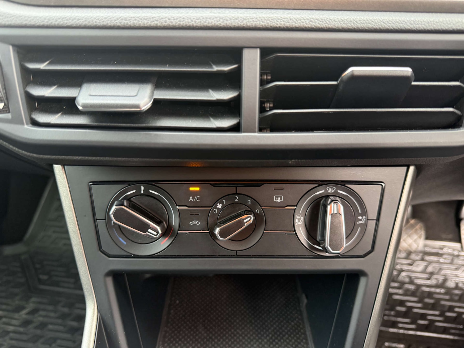 Used Volkswagen Polo 2018 for sale - 77328568: Photo 33