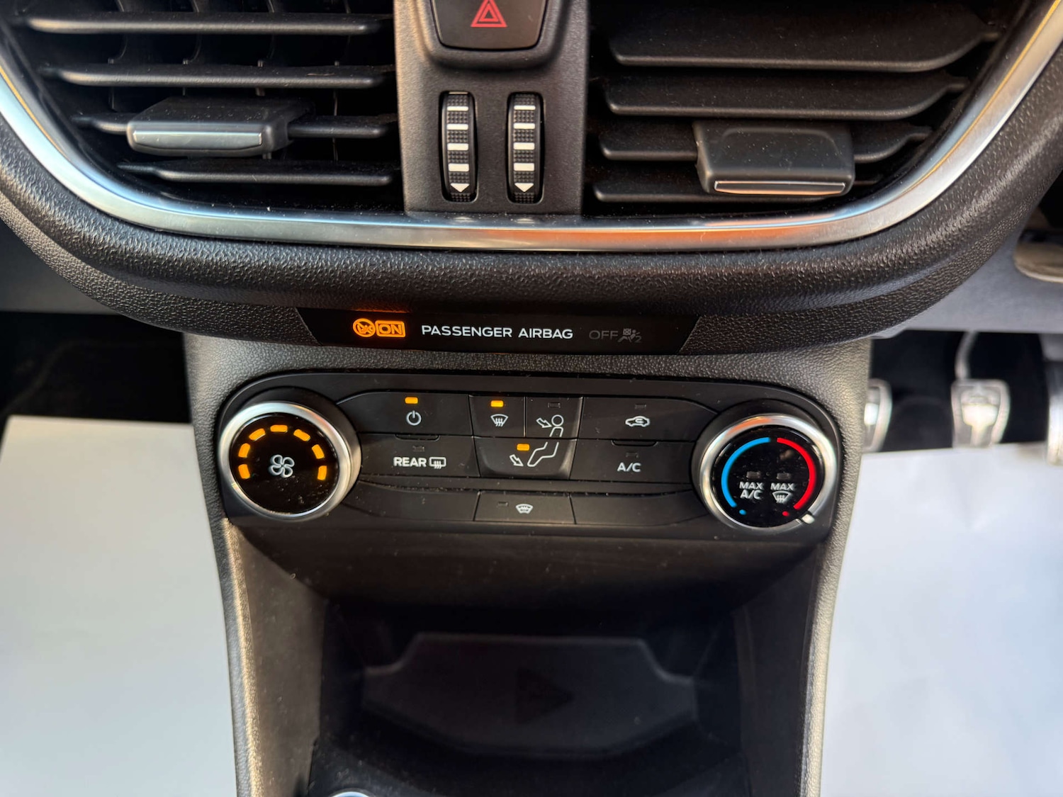 Used Ford Fiesta 2017 for sale - 76830930: Photo 28