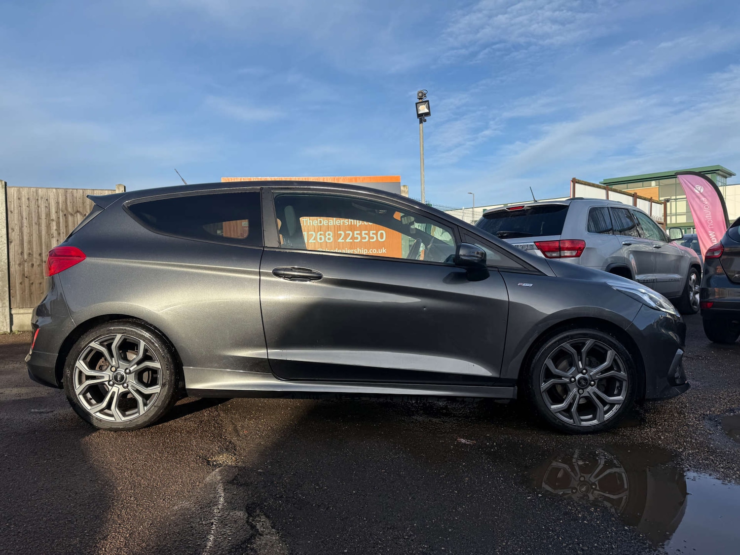 Used Ford Fiesta 2017 for sale - 76830930: Photo 5