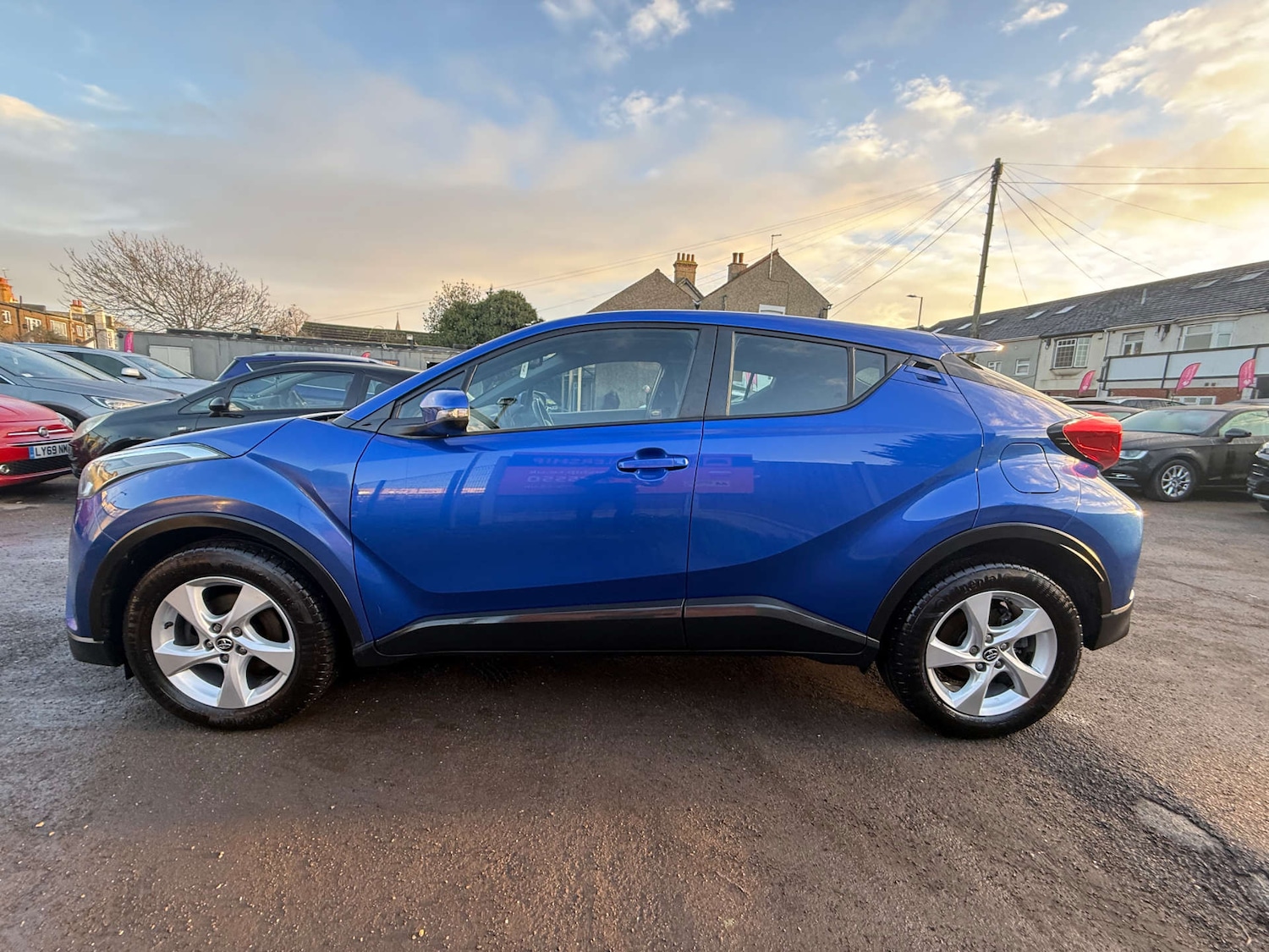 Used Toyota C-HR 2018 for sale - 77022313: Photo 15