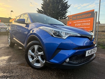 Used Toyota C-HR 2018 for sale - 77022313: Photo