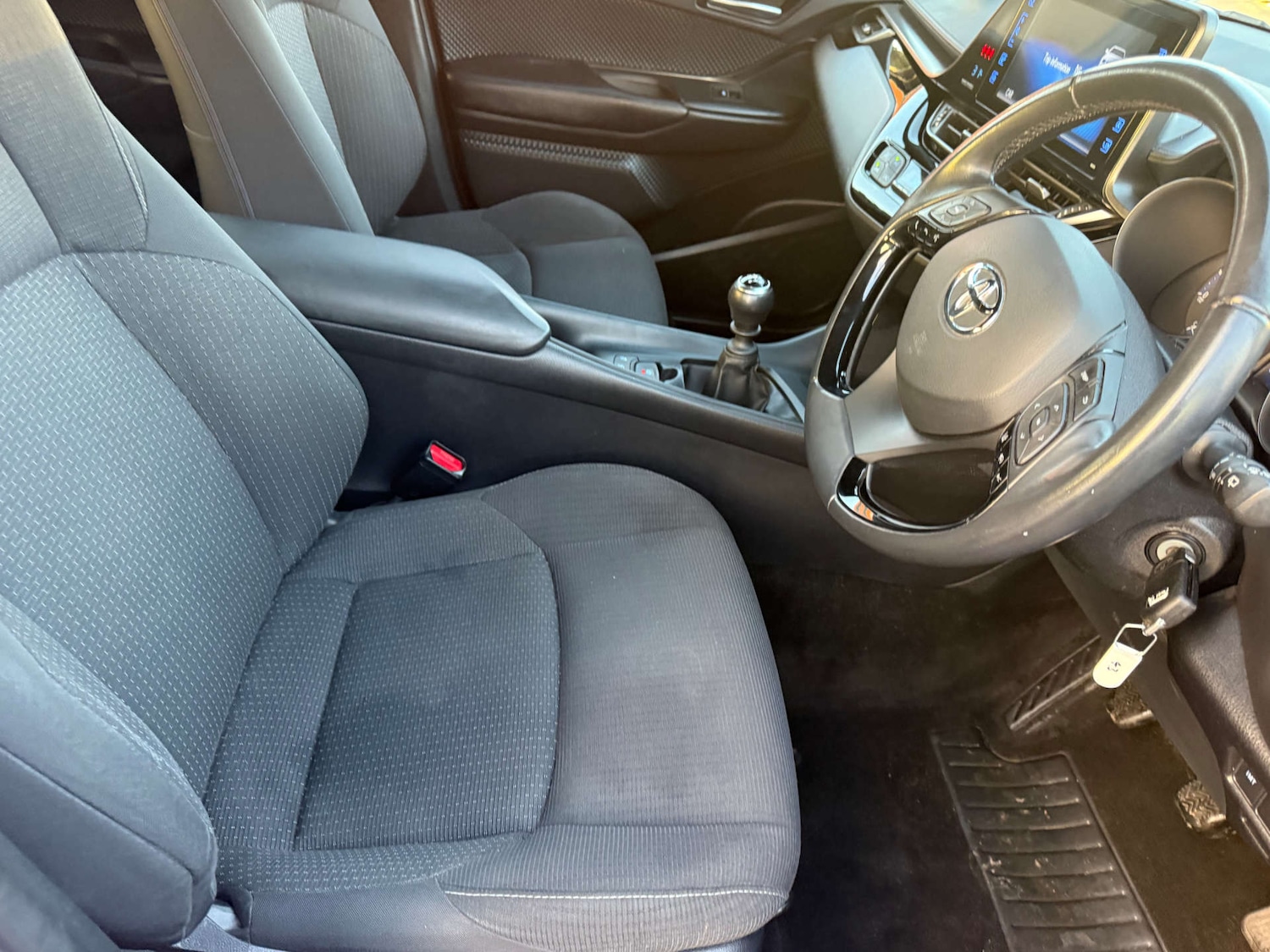 Used Toyota C-HR 2018 for sale - 77022313: Photo 25