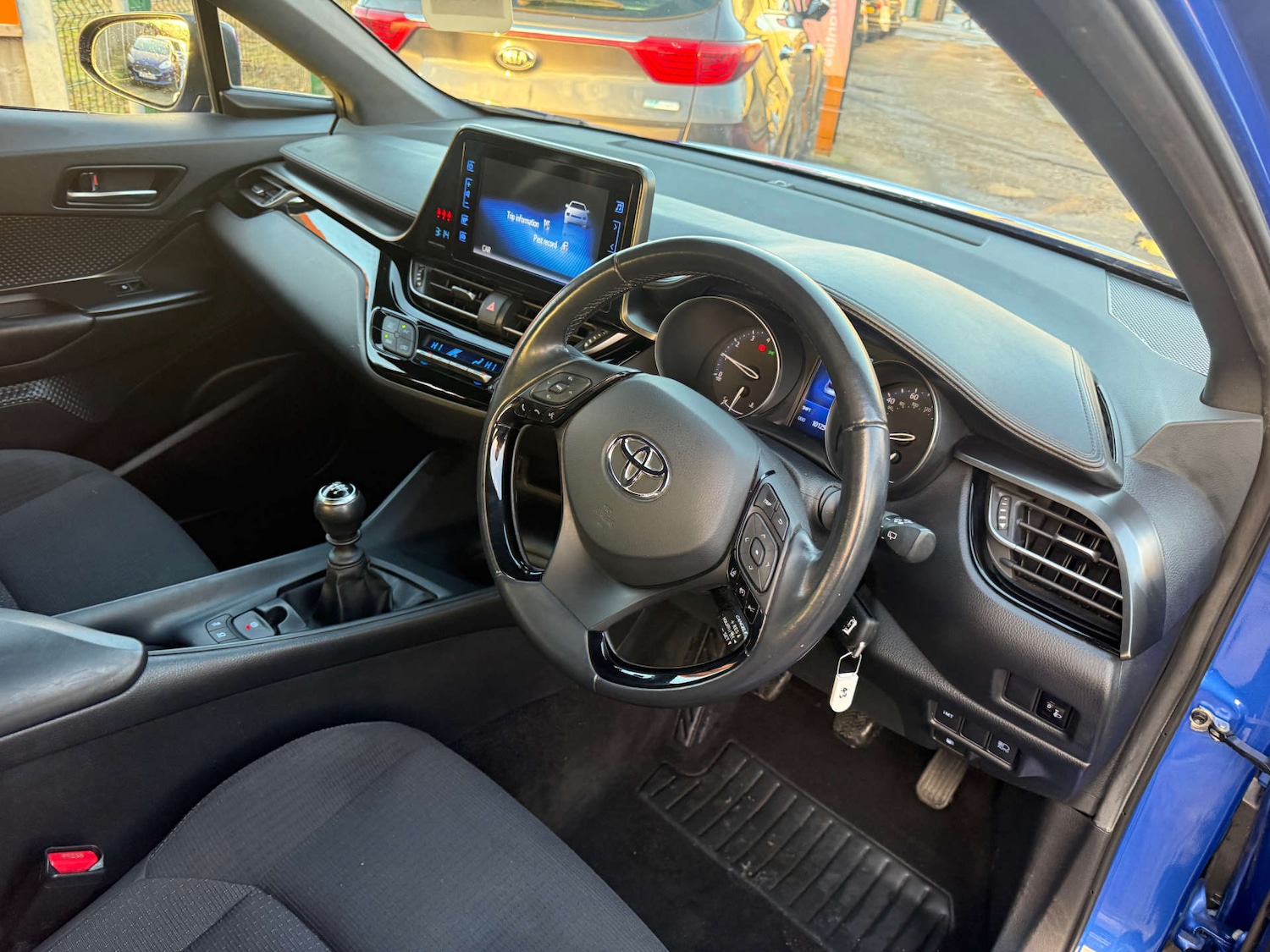 Used Toyota C-HR 2018 for sale - 77022313: Photo 26