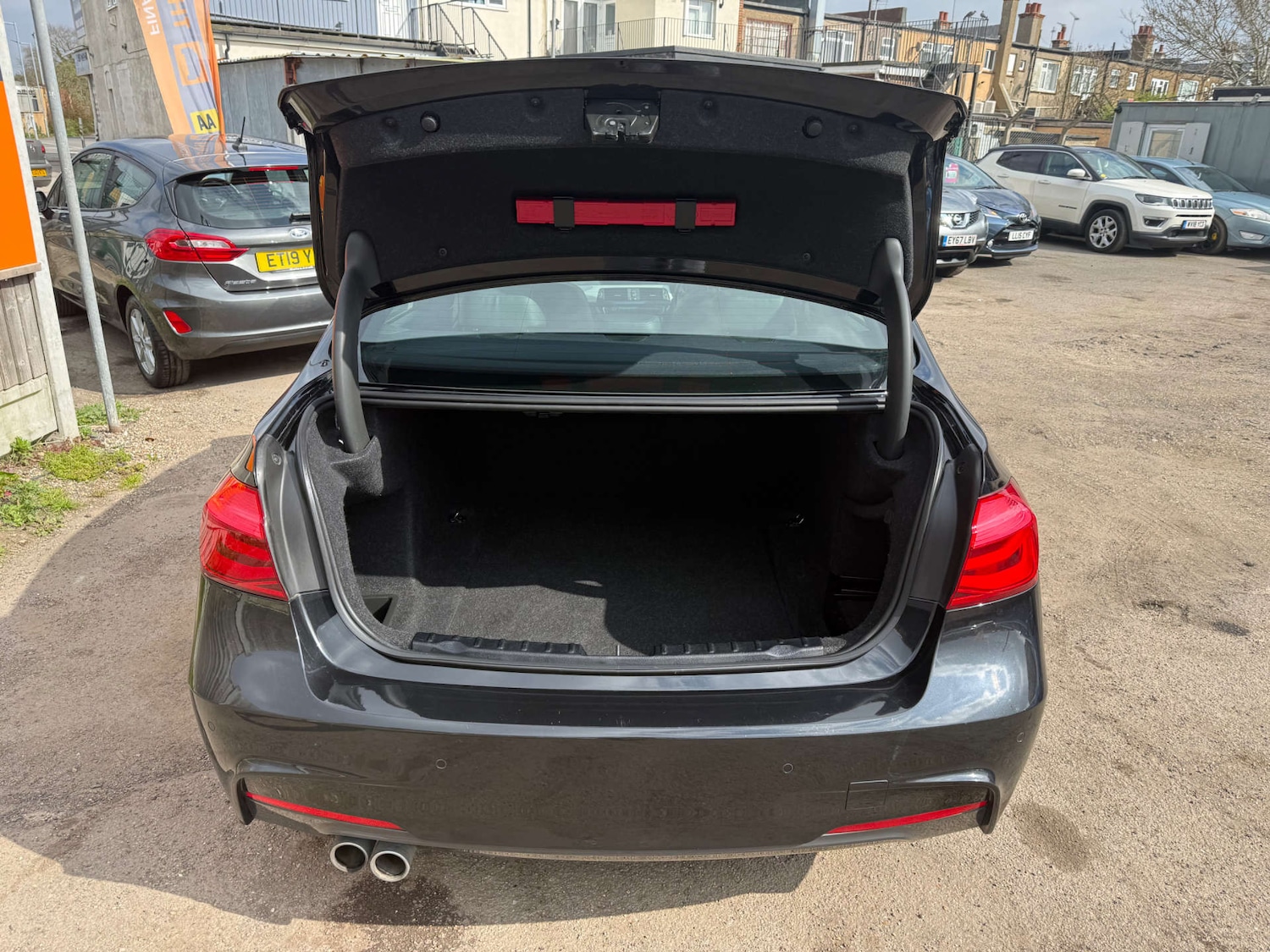 Used BMW 3 Series 2018 for sale - 77980250: Photo 11